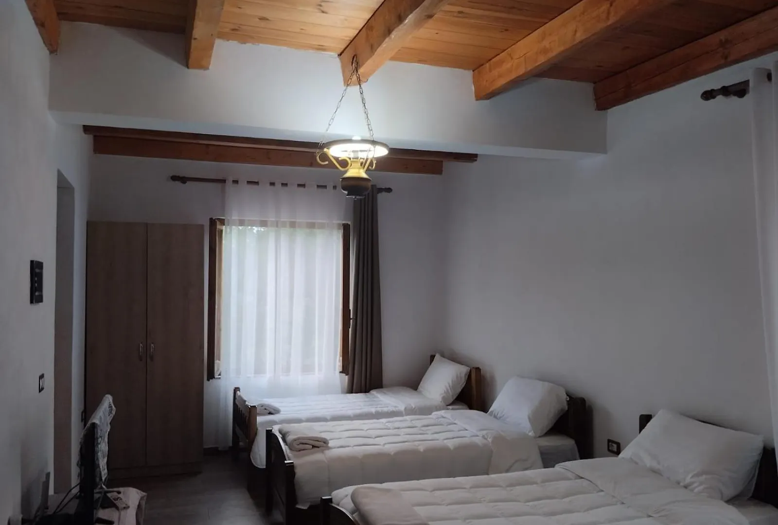 Vellezrit Shkambi Hotel Gjelaj Guest house
