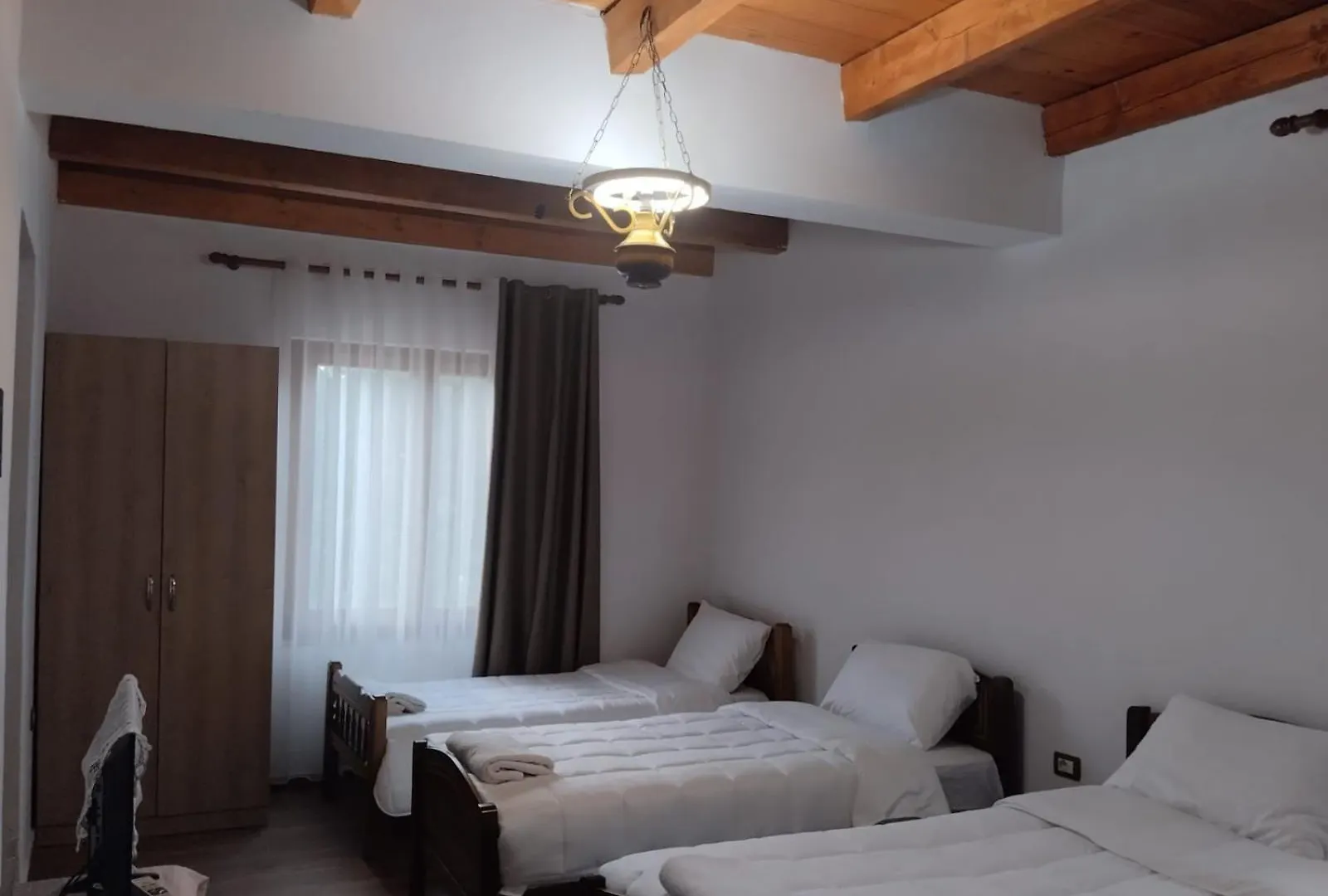 Vellezrit Shkambi Hotel Gjelaj Albania
